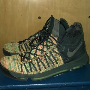 KD 12 multi colored